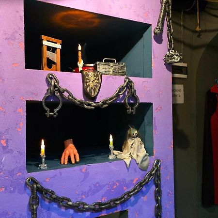 Scary Hostel Тбилиси Экстерьер фото