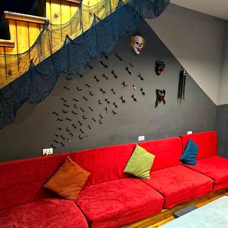 Scary Hostel Тбилиси Экстерьер фото